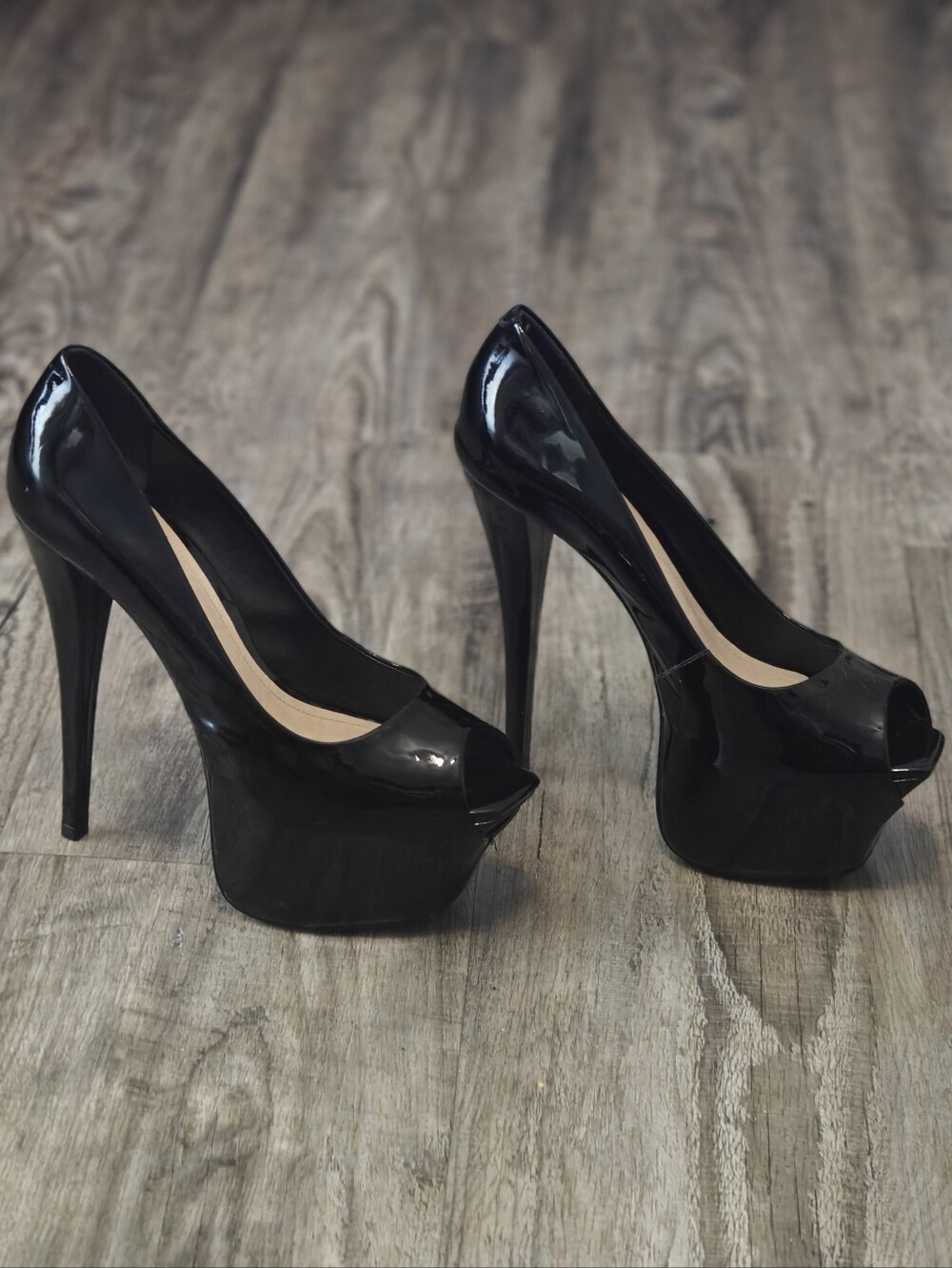 SCHUTZ Black Patent Platform Peep-Toe Stiletto Pumps